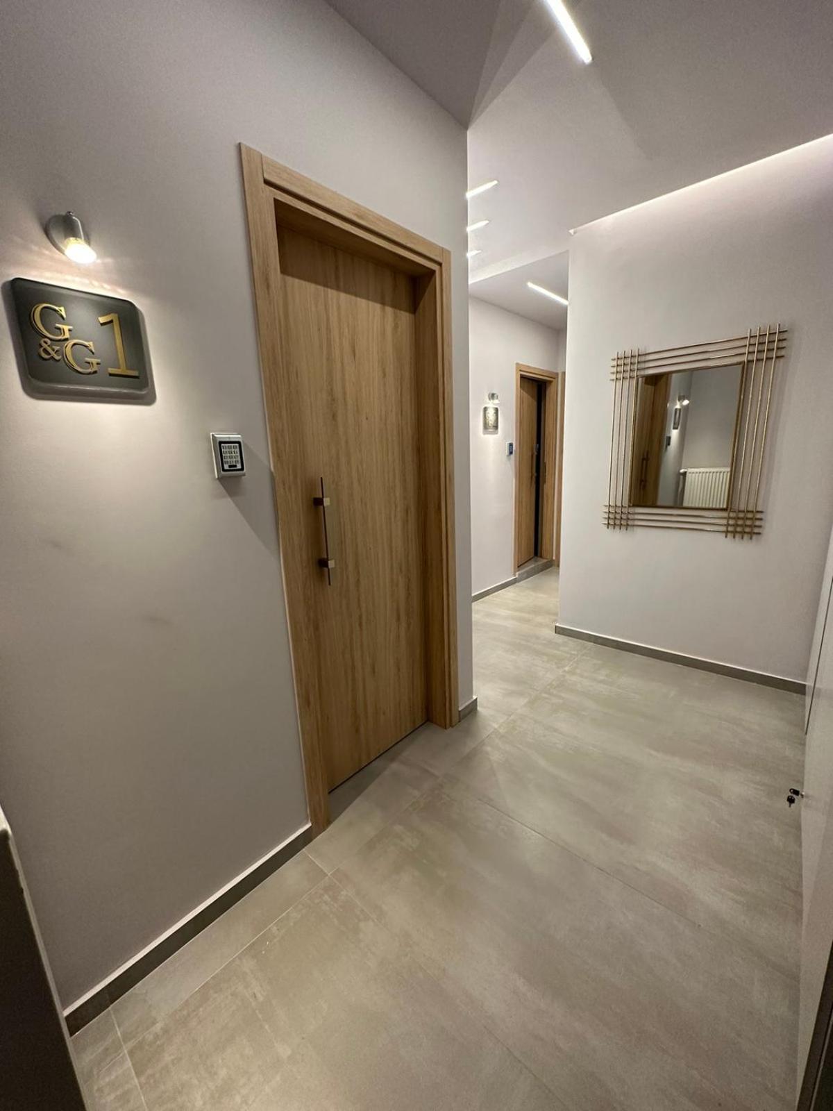 Meteora Gold And Glass Kalambaka Room photo